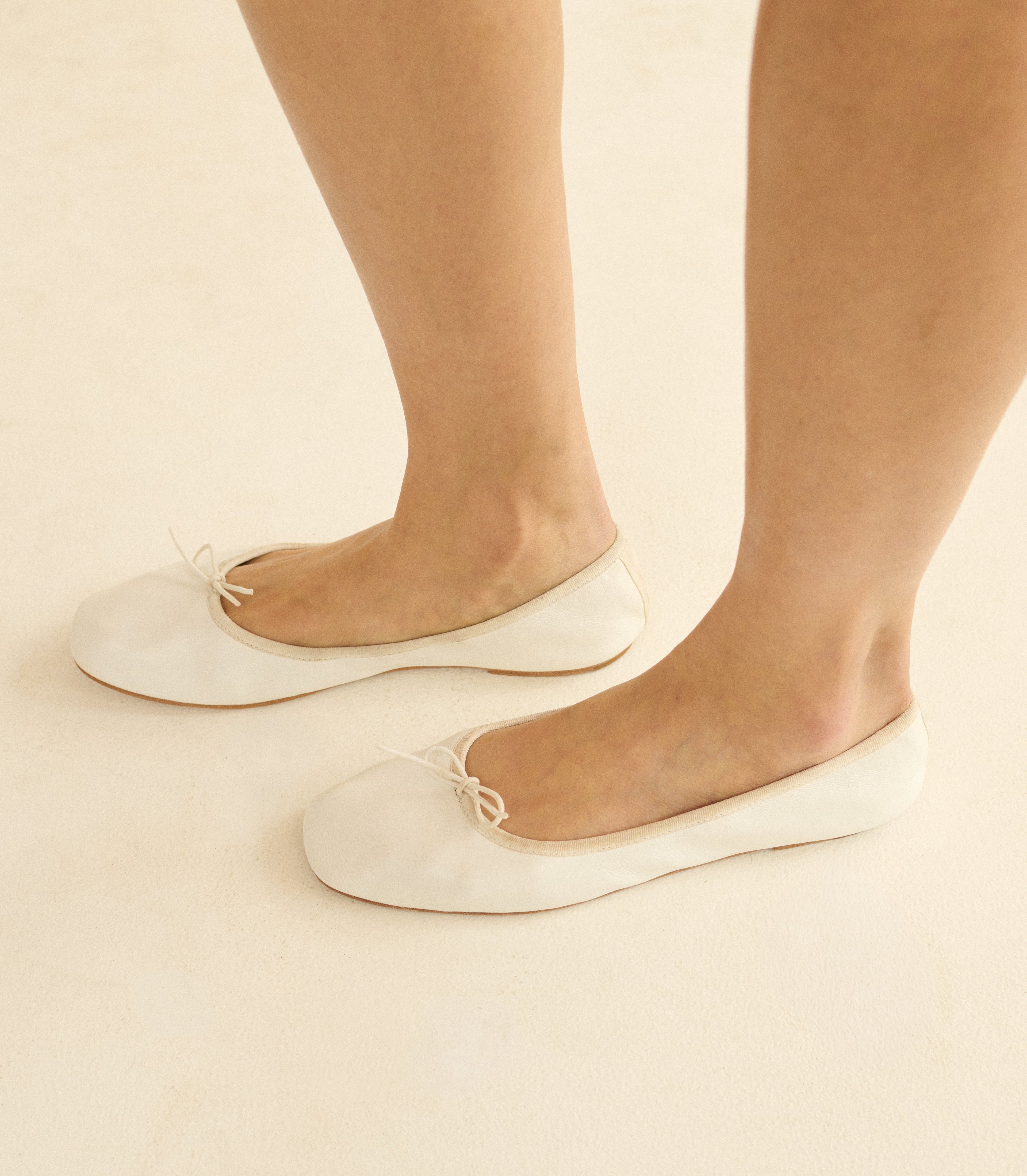 FIFI BALLET FLAT -- WHITE NAPPA